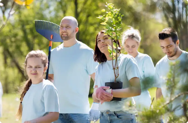 people getting ready to mulch
